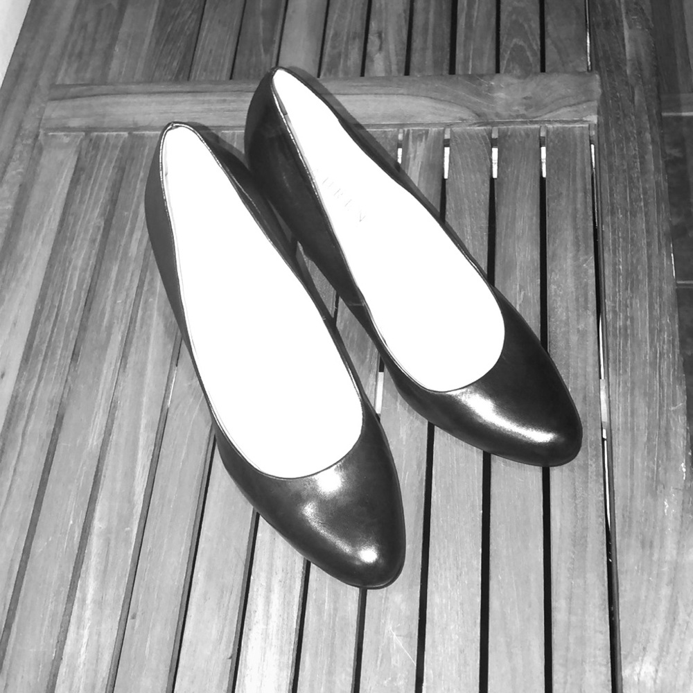 Lauren by Ralph Lauren almond toe pumps